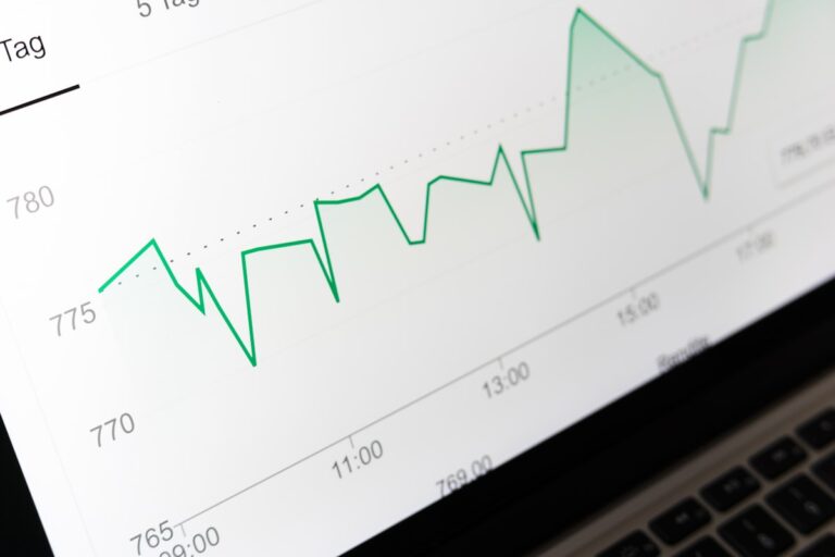 Ilustrasi value investing strategi beli saham di bawah nilai wajar